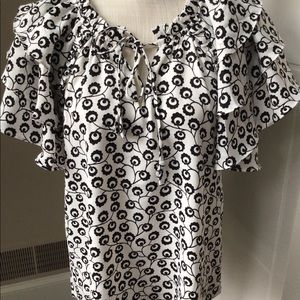 NWT black/white blouse